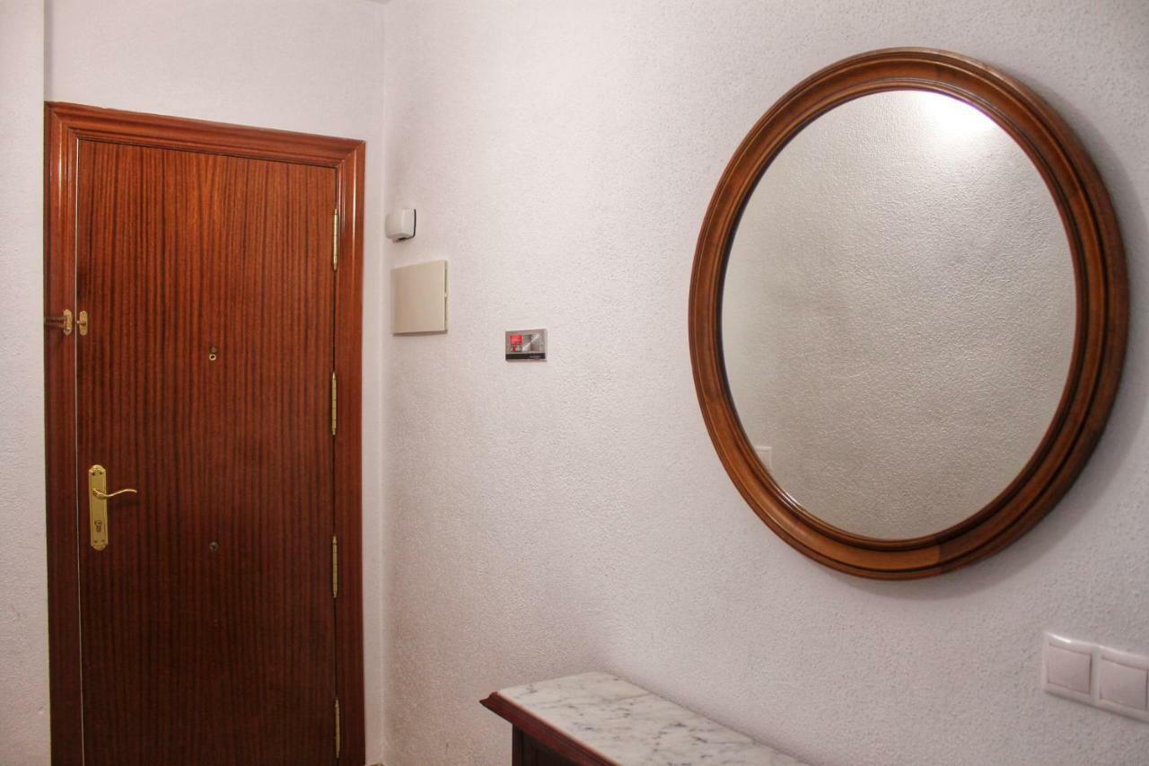 Apartment A Stone'S Throw From Santa Barbara Alicante Exterior foto